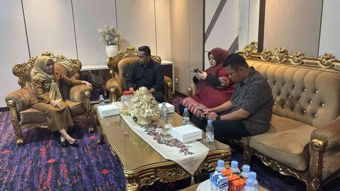 KUNJUNGAN DPRD BALUT