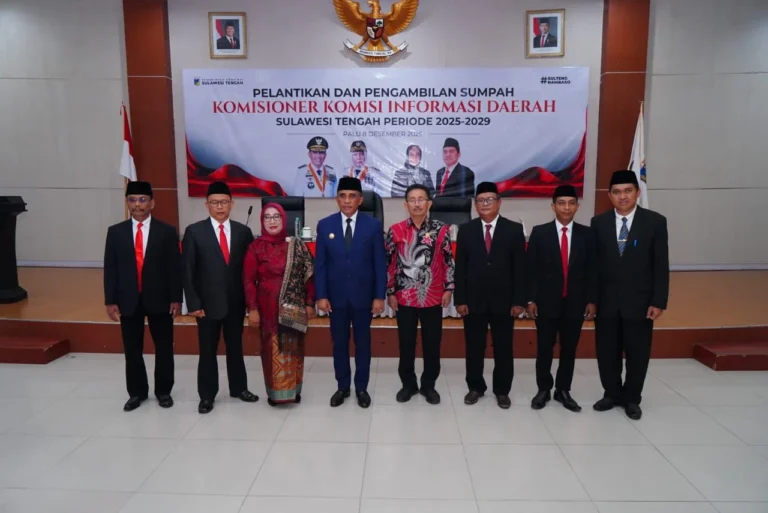 IR. ELISA BUNGA ALLO MENGHADIRI MALAM RAMAH TAMAH BERSAMA KOMISIONER KOMISI INFORMASI SULTENG