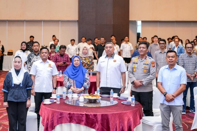 Henri kusuma Muhidin Menghadiri Pelantikan Pengurus POBSI Sulteng Periode 2025–2029
