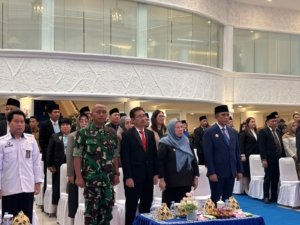 Elisa Bunga Allo Hadiri Pelantikan 10 Pejabat Eselon II Pemprov Sulteng